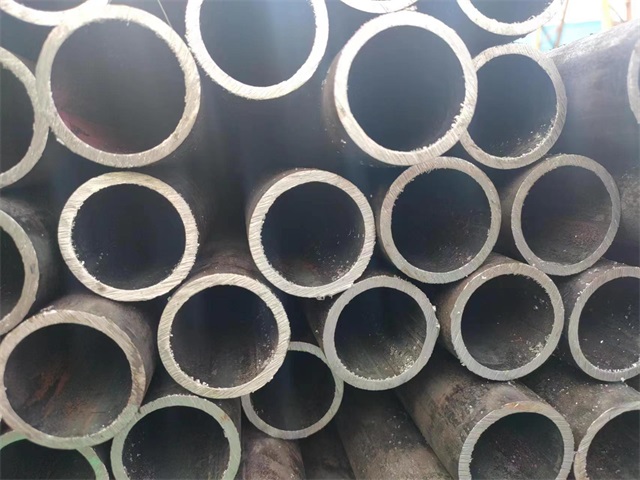 丽水10#结构用无缝钢管